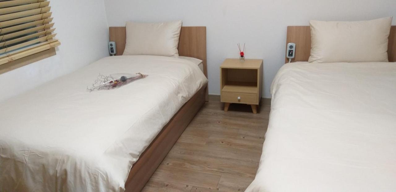 Moon Forest Guesthouse เมืองเชจู ภายนอก รูปภาพ